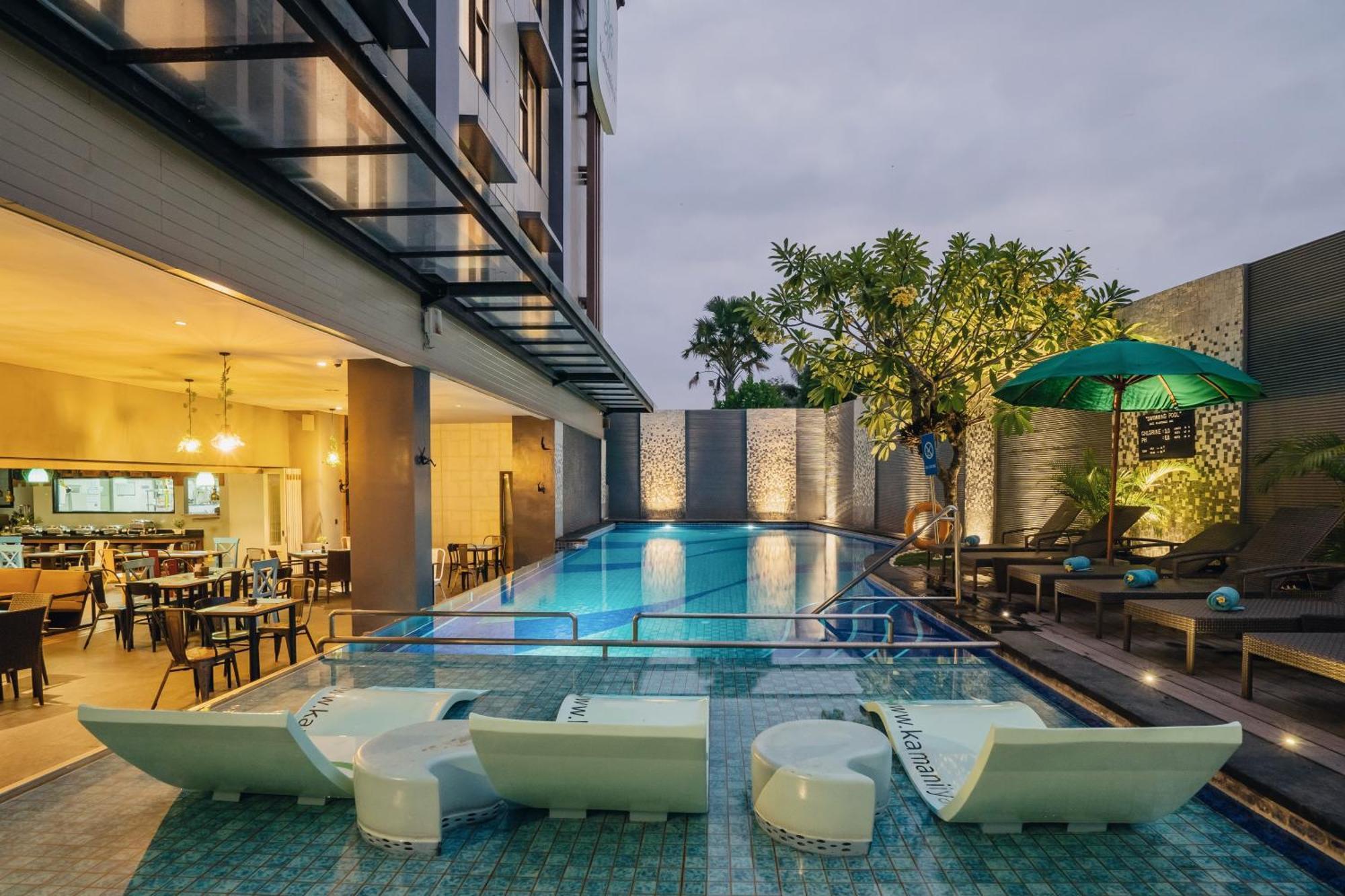 Kamaniiya Petitenget Seminyak Exteriér fotografie